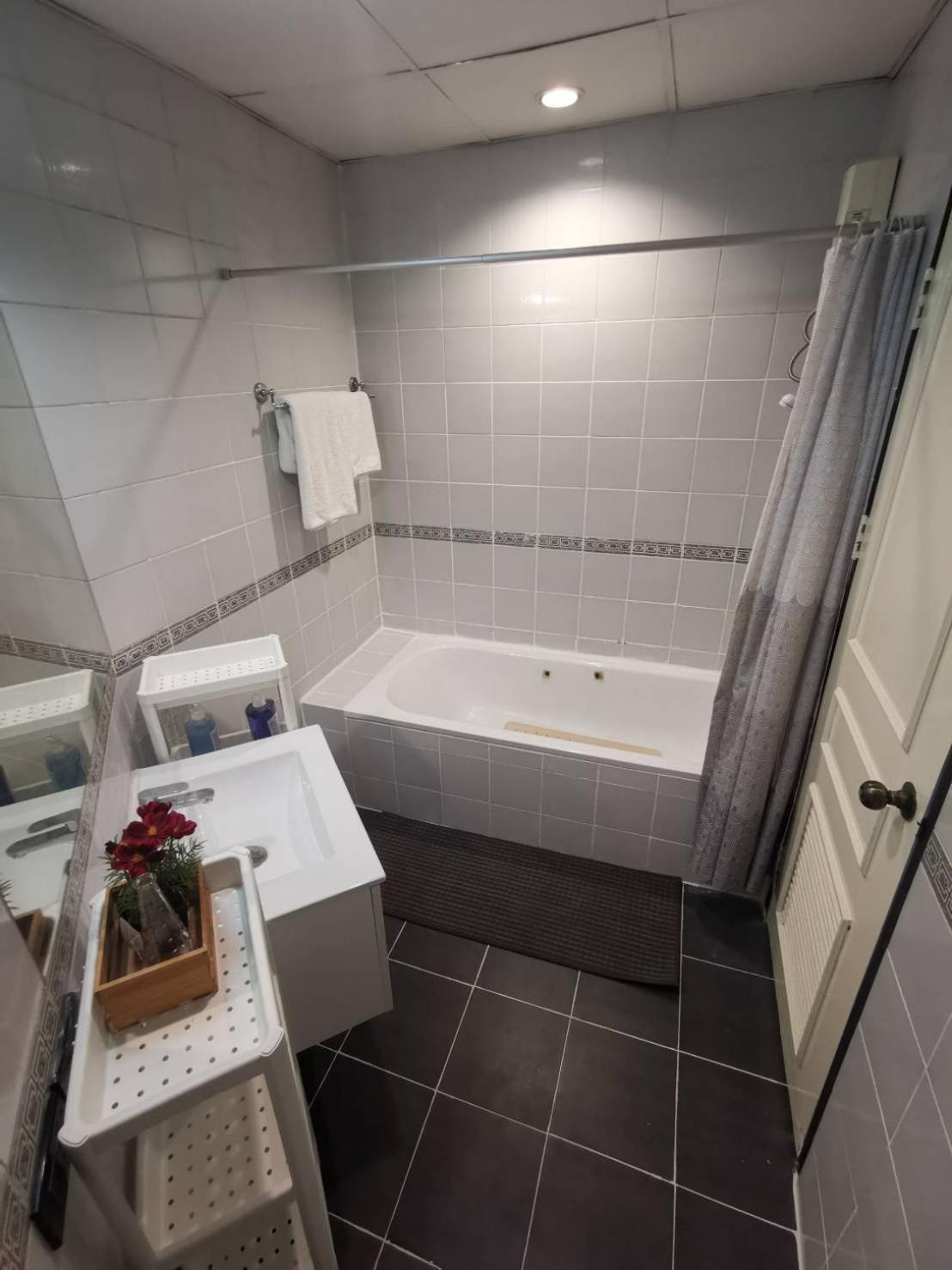 Cozy 1Br Walk To Bts And Airport Rail Link Close To Malls G7 Bangkok Eksteriør billede